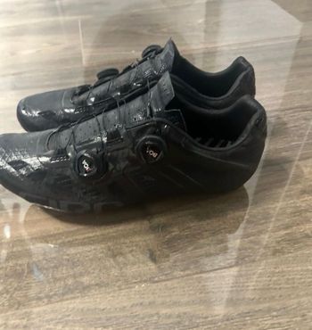 Used Giro Empire Shoes Size 44 2025 bike — image 2 of 4