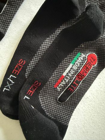 Used Ekoi Thermolite Carbon Radsocken bike — image 2 of 3