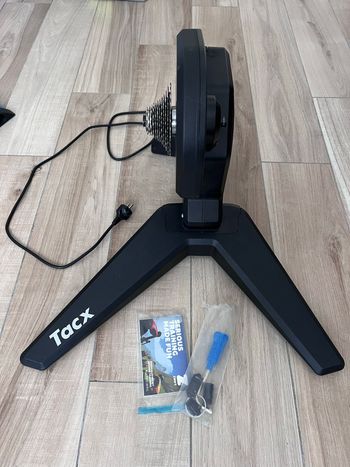 Used Tacx Flux S Smart 2022 bike — image 5 of 5