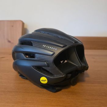 Used MET Trenta 3K Carbon MIPS Helmet bike — image 5 of 8