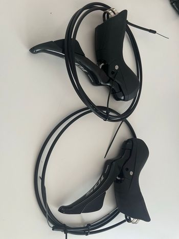 Used Shimano 105 R7100 2026 bike — image 6 of 10