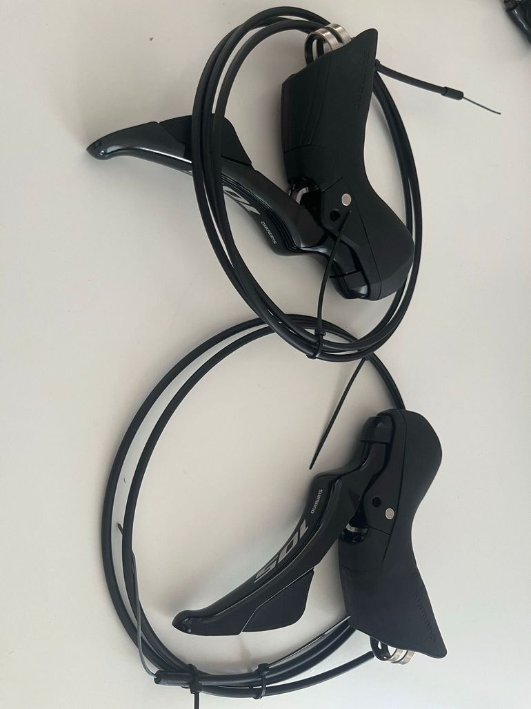 Used Shimano 105 R7100 2026 bike — image 6 of 10