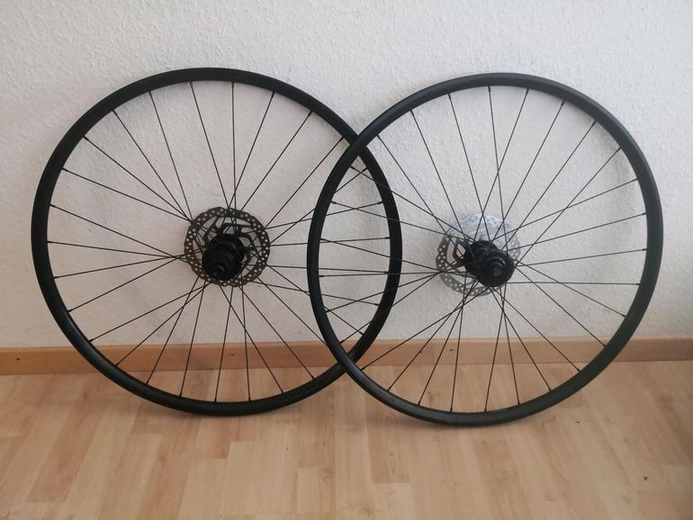 Used Bontrager Kovee Laufradsatz 29 Zoll Microspline Boost bike — image 1 of 2