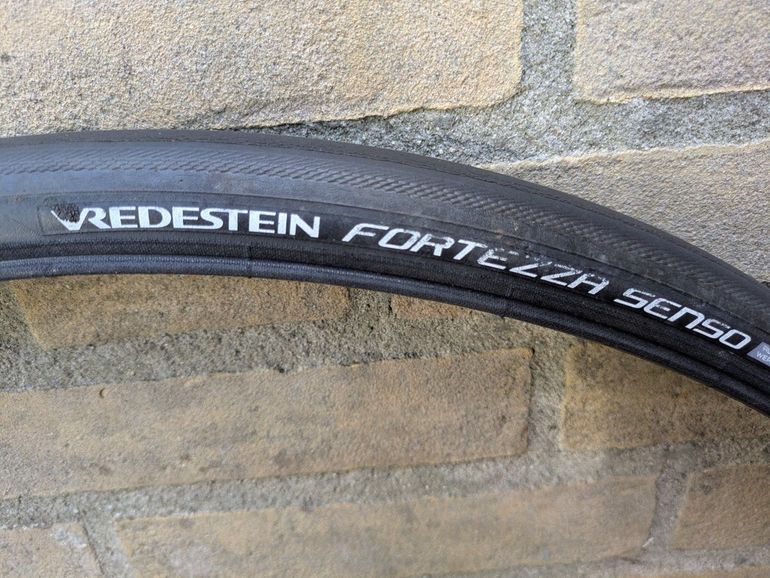 Used VREDESTEIN Fortezza Senso 700x25C bike — image 1 of 4
