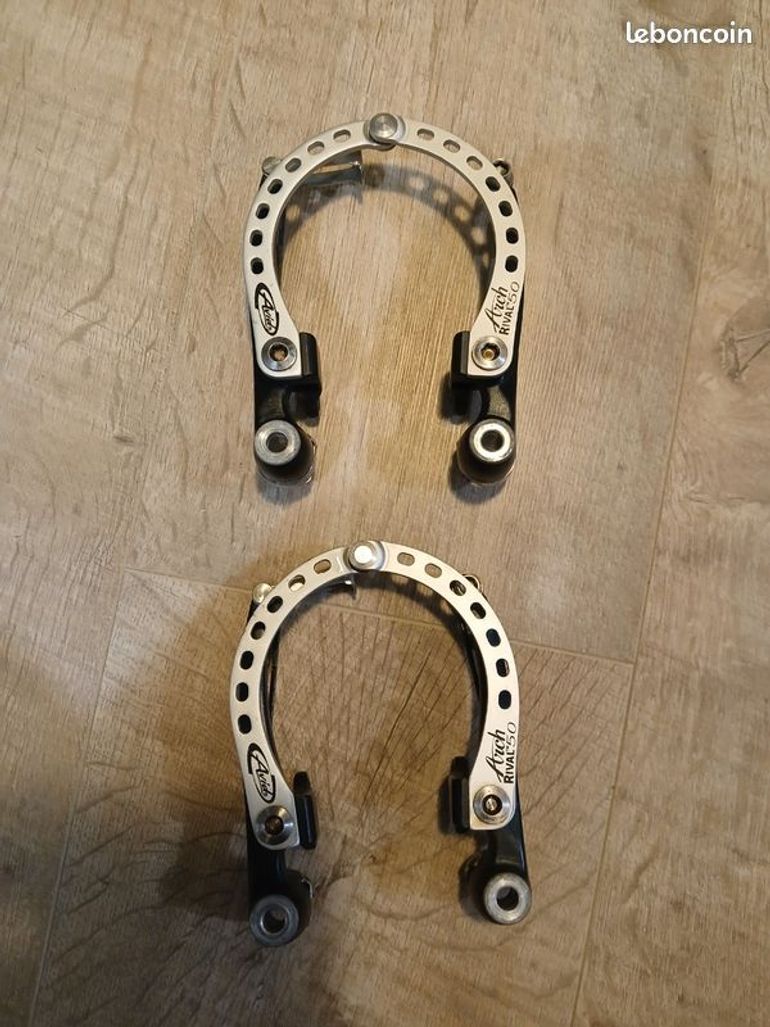 Used Avid Arch Rival 50 V-Brake bike — image 2 of 2