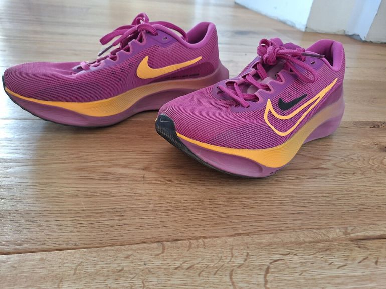 Used Nike Zoom Fly 5 2024 bike — image 3 of 4