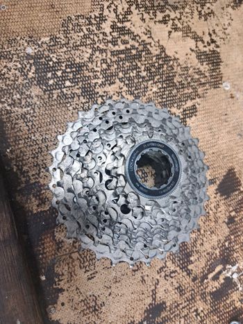 Used Shimano 11-speed cassette 11-32T (HG) bike