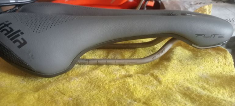 Used Sella Italia flite titanium x boost gravel 2024 bike — image 3 of 3