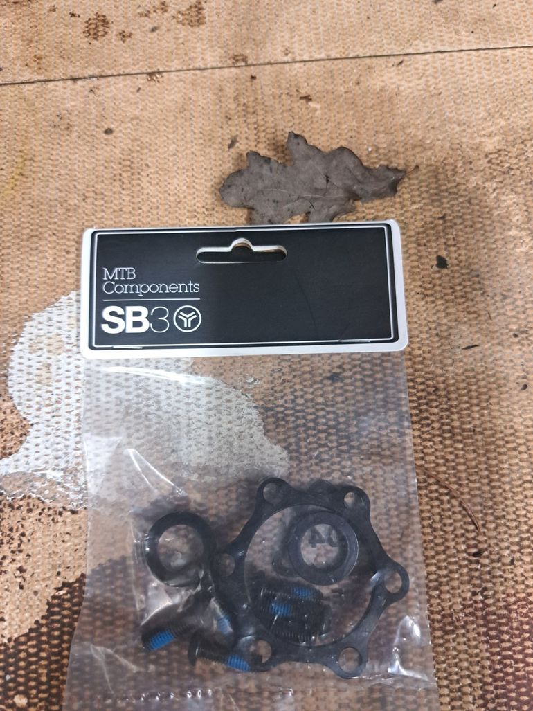 Used SB3 Boost Adapter 12x142 to 12x148 bike — image 1 of 2