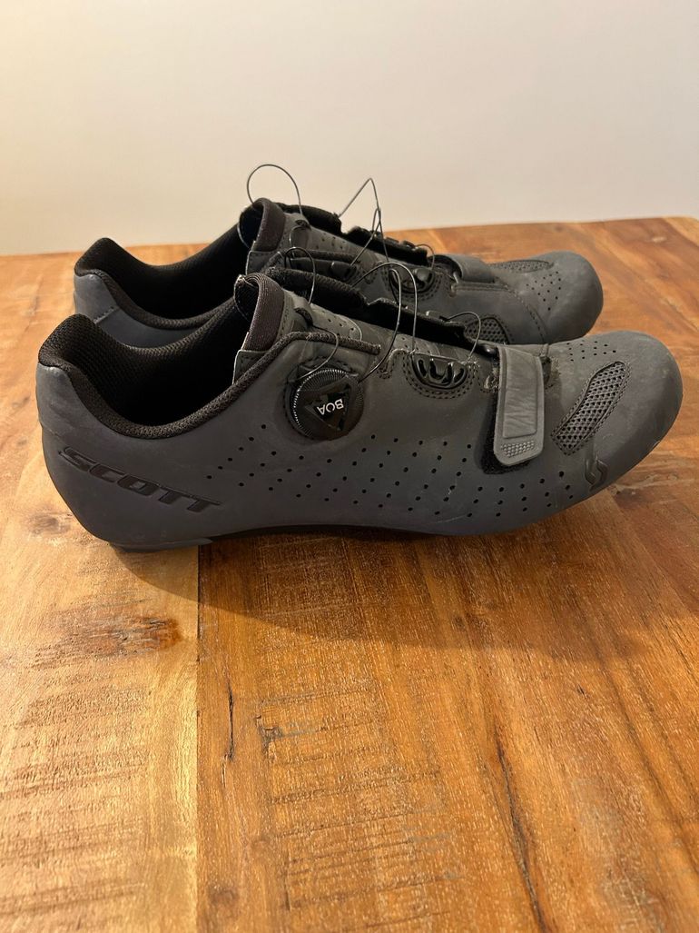 Used Scott scarpe bike — image 1 of 4