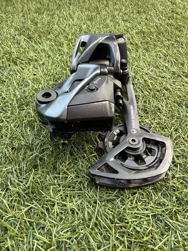 Used Sram GX Axs 12V 2025 bike — image 4 of 9