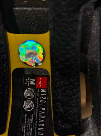 Used MET Parachute MCR MIPS Helmet 2022 bike — image 5 of 5