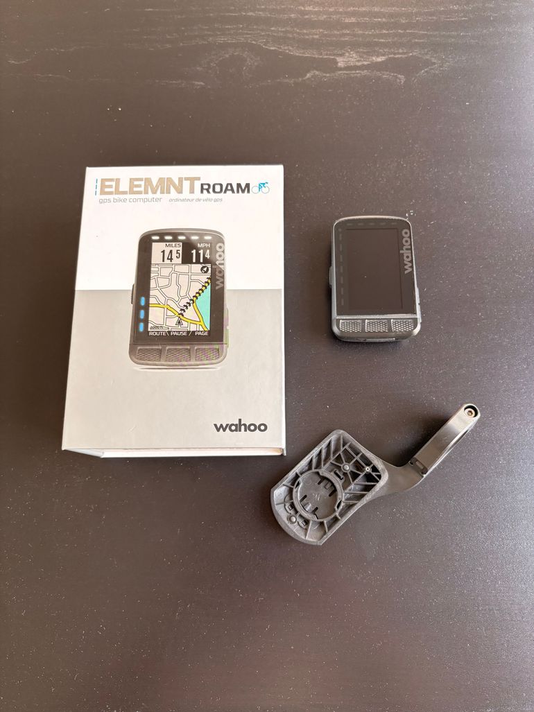Used Wahoo ELEMNT ROAM GPS Bike Computer bike — image 1 of 5