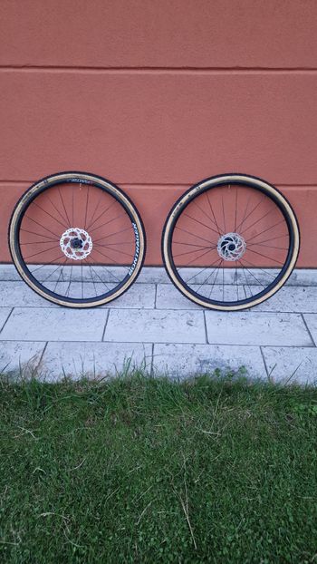 Used Bontrager ruote RSL race shop limited bike — image 4 of 6