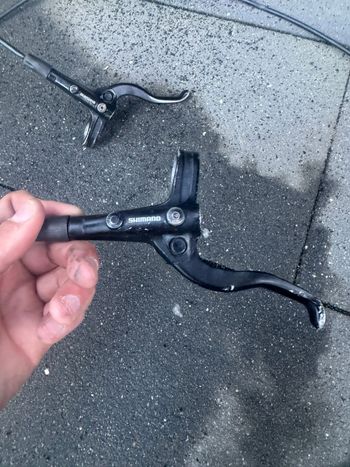 Used Shimano MT-400 Hydraulic Disc Brake 2024 bike — image 2 of 5
