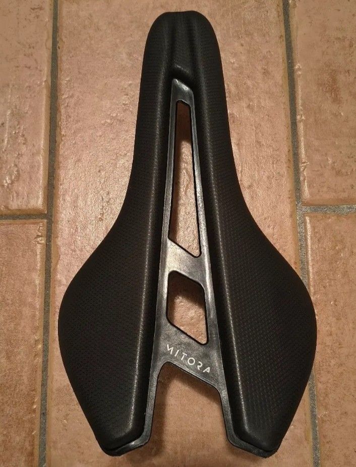 Velomann Mitora 149 Hyper Carbon Saddle 2025