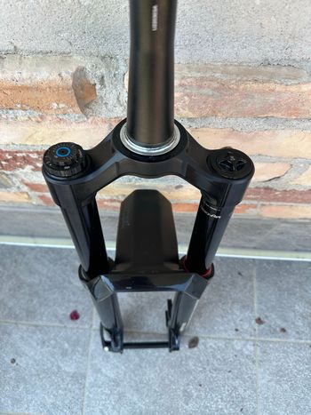 Used RockShox ZEB Ultimate Charger 3.1 RC2 29" 180mm 2025 bike — image 3 of 4