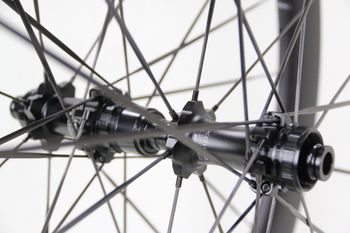 Used lightbicycle AR56 Disc Carbon Wheelset bike — image 2 of 13