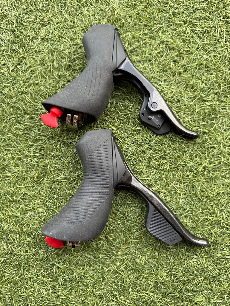 Used Sram Force D2 Axs 12V Rainbow 2026 bike — image 7 of 8