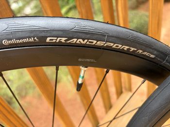Used Devox WheelRDS.A1 Tubeless Ready Center Lock 12x100/12x142 mm 2026 bike — image 7 of 8