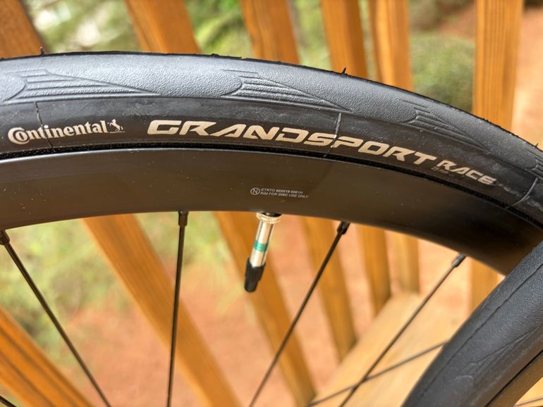 Used Devox WheelRDS.A1 Tubeless Ready Center Lock 12x100/12x142 mm 2026 bike — image 7 of 8