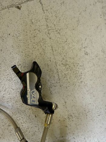 Used Hope Tech 3 V4 Disc Brake bike — image 7 of 9