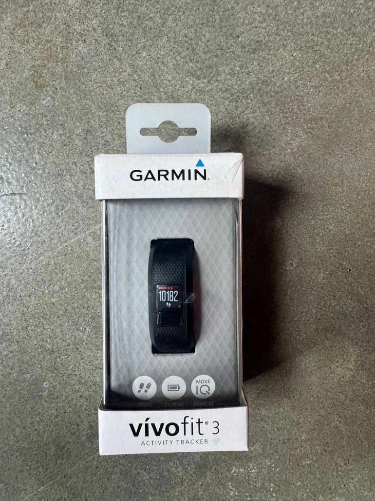 Used Garmin vívosmart 3 Activity Tracker 2017 bike — image 1 of 3