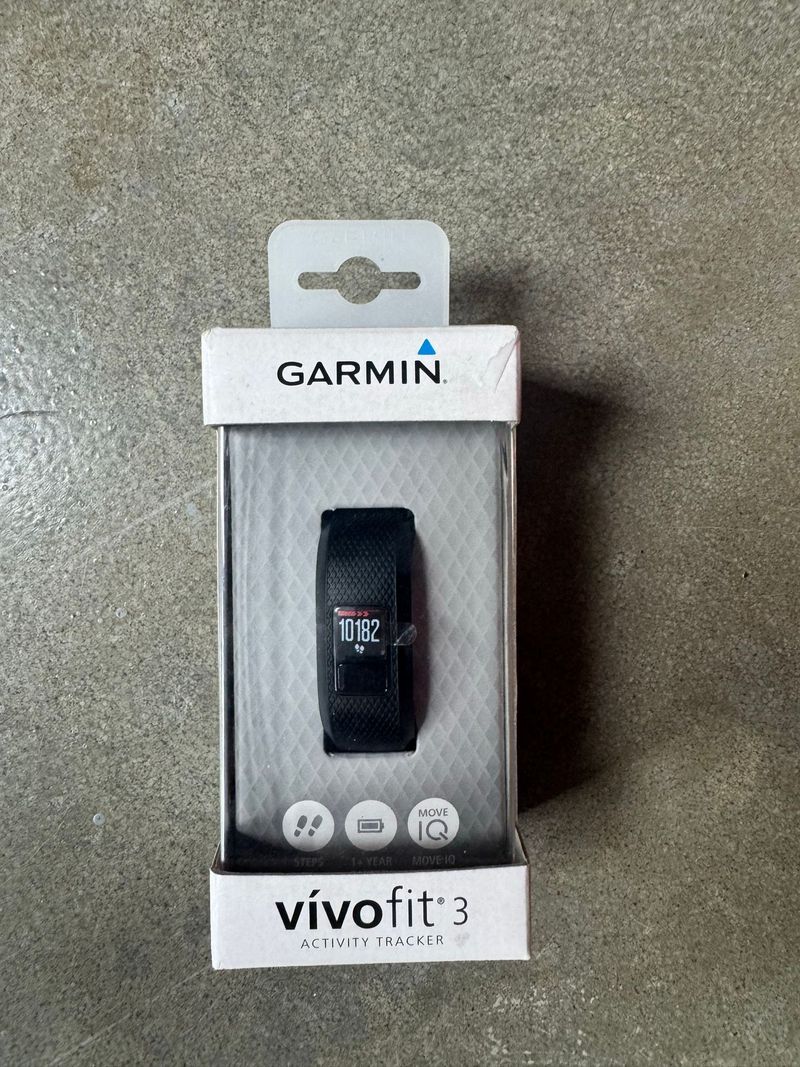 Used Garmin vívosmart 3 Activity Tracker 2017 Electronics