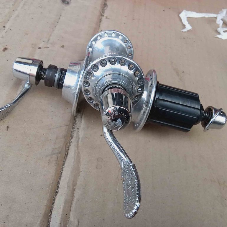 Used Campagnolo Record 8 speed groupset + hubset bike — image 17 of 35