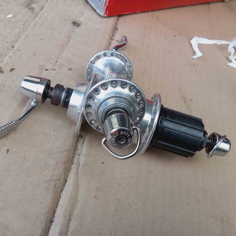 Used Campagnolo Record 8 speed groupset + hubset bike — image 16 of 35