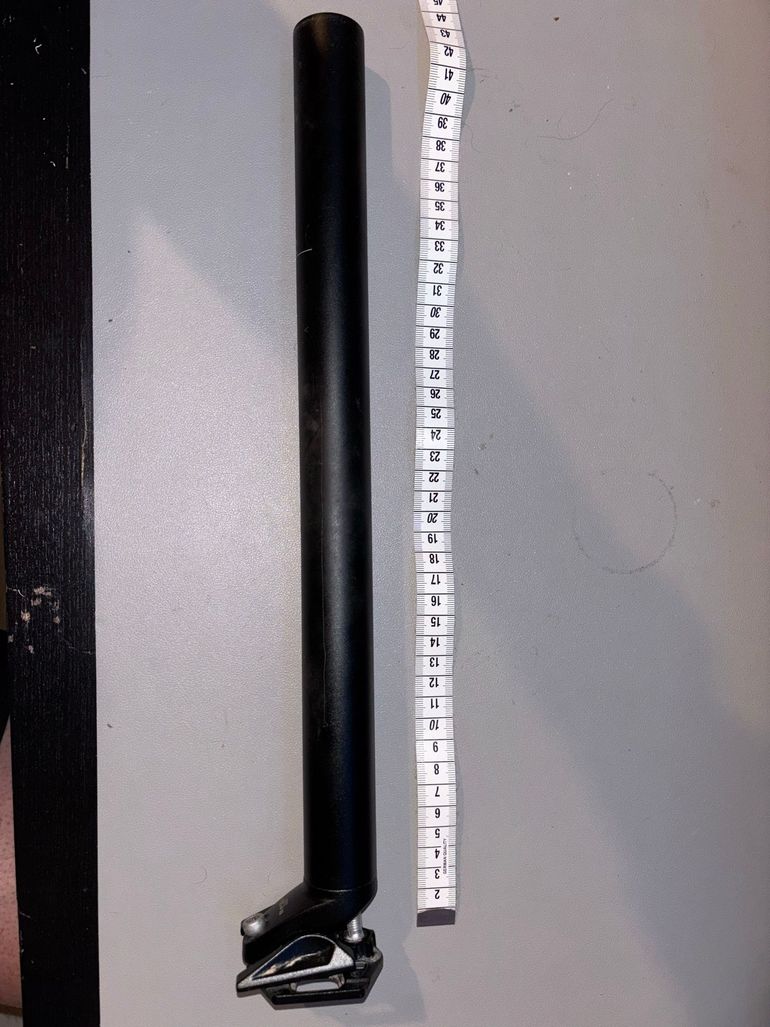 Used Rockrider Seatpost 45cm / 31,6mm bike — image 4 of 4