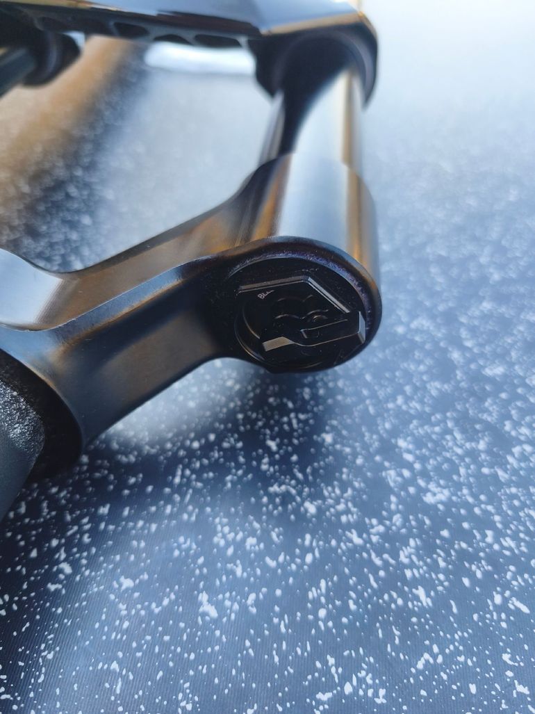 Used RockShox SID Ultimate SL 100m Race Day bike — image 4 of 7