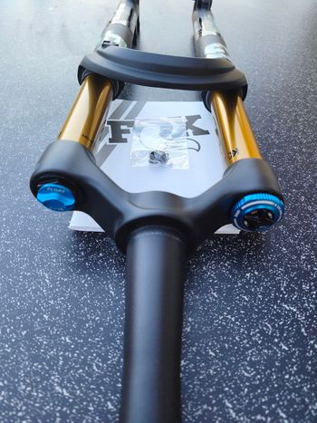 Used Fox 34 Factory 130mm 29" bike — image 3 of 10
