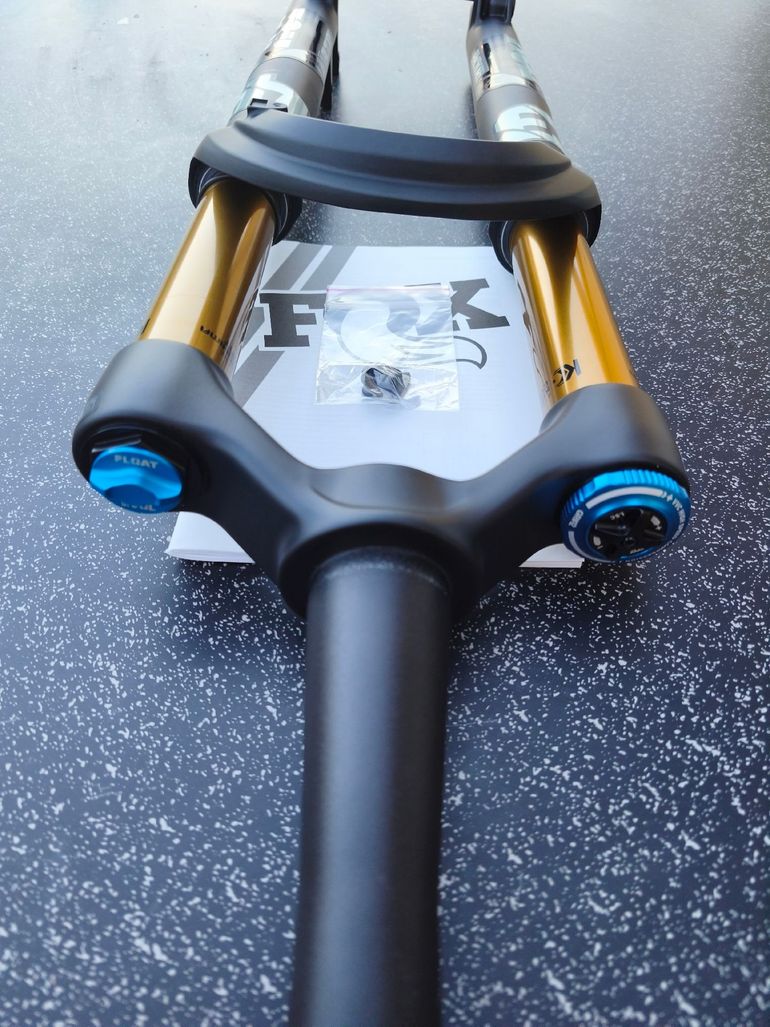 Used Fox 34 Factory 130mm 29" bike — image 3 of 10