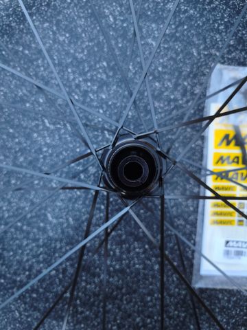 Tweedehands Mavic e-deemax 27'5" Spline CenterLock bike — afbeelding 5 van 7