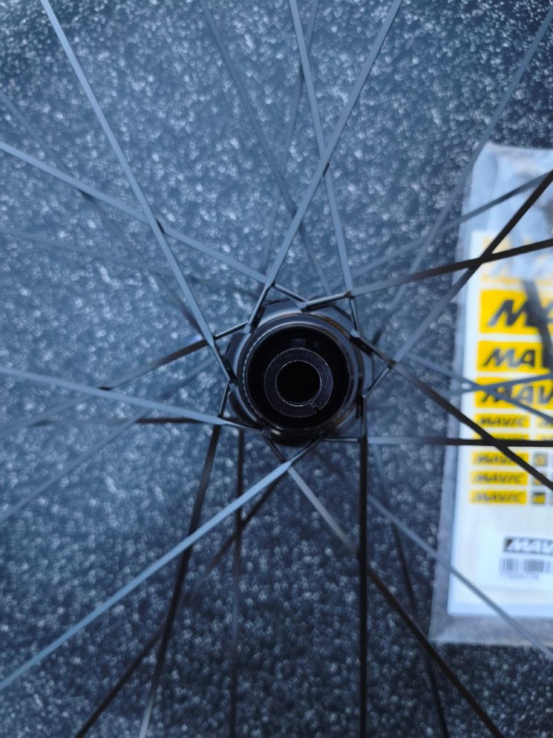 Tweedehands Mavic e-deemax 27'5" Spline CenterLock bike — afbeelding 5 van 7