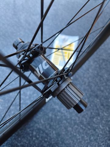 Tweedehands Mavic e-deemax 27'5" Spline CenterLock bike — afbeelding 3 van 7