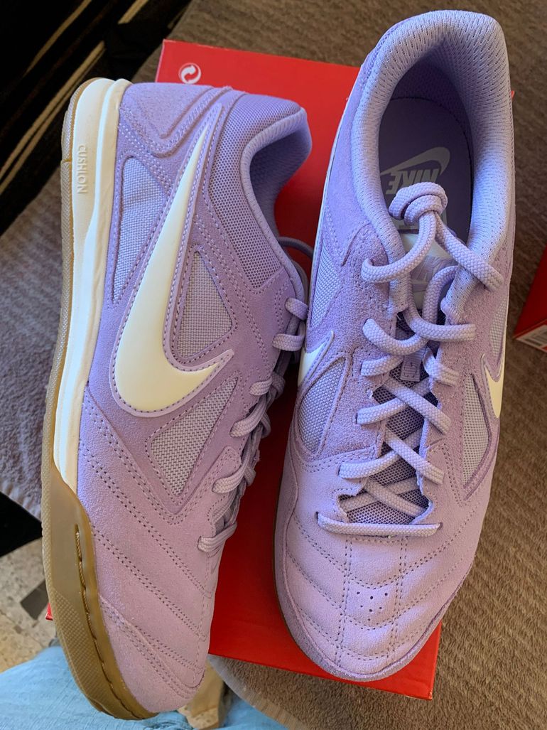 Used Nike Streetgato Low-Top Soccer Shoes 2025 bike — image 2 of 5