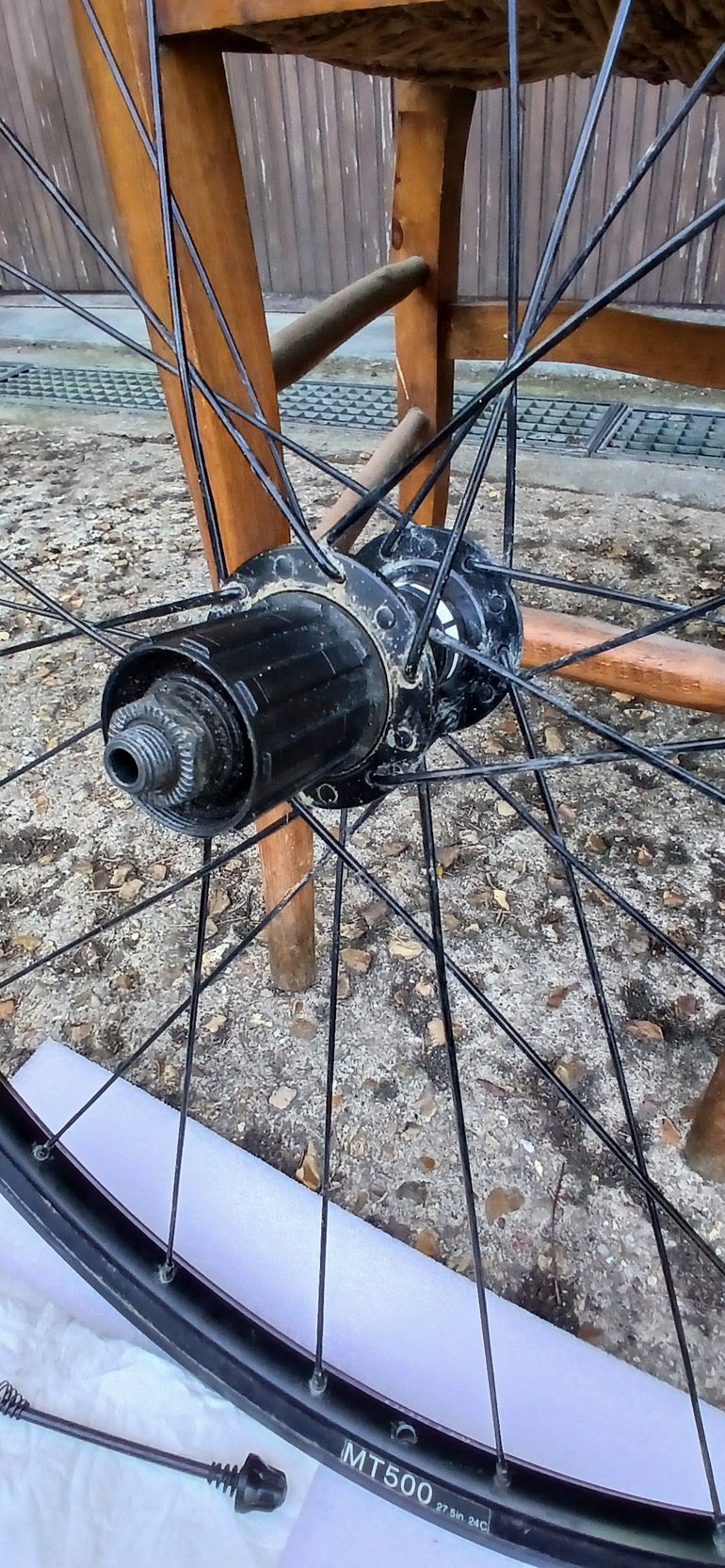 Used Shimano WH-MT500 bike — image 6 of 6