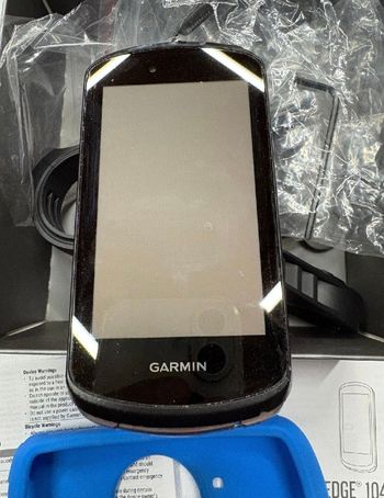 Used Garmin Edge 1040 GPS Cycling Computer bike — image 6 of 6