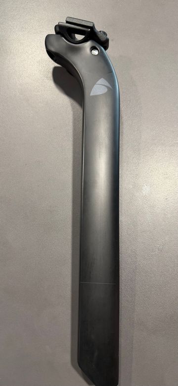 Factor MONZA/OSTRO GRAVEL SEATPOST 25 OFFSET 2026 Saddles & Seatposts usato