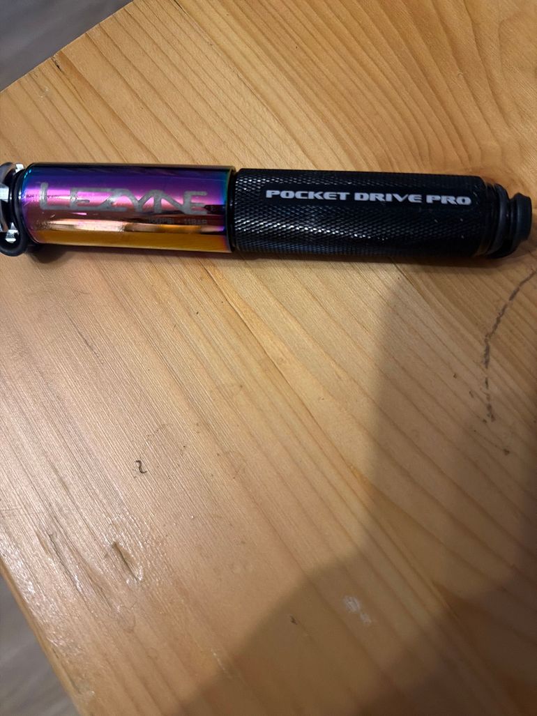 Used Lezyne Pocket Drive Pro HV Minipumpe 2024 bike — image 1 of 3