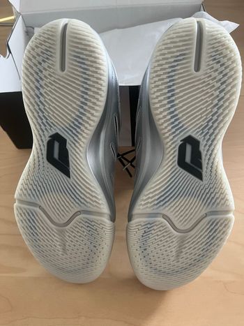 Used Adidas Dame 9 Basketballschuhe bike — image 3 of 6