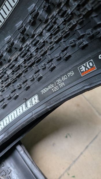 Used Maxxis Rambler 700x40 bike — image 6 of 9