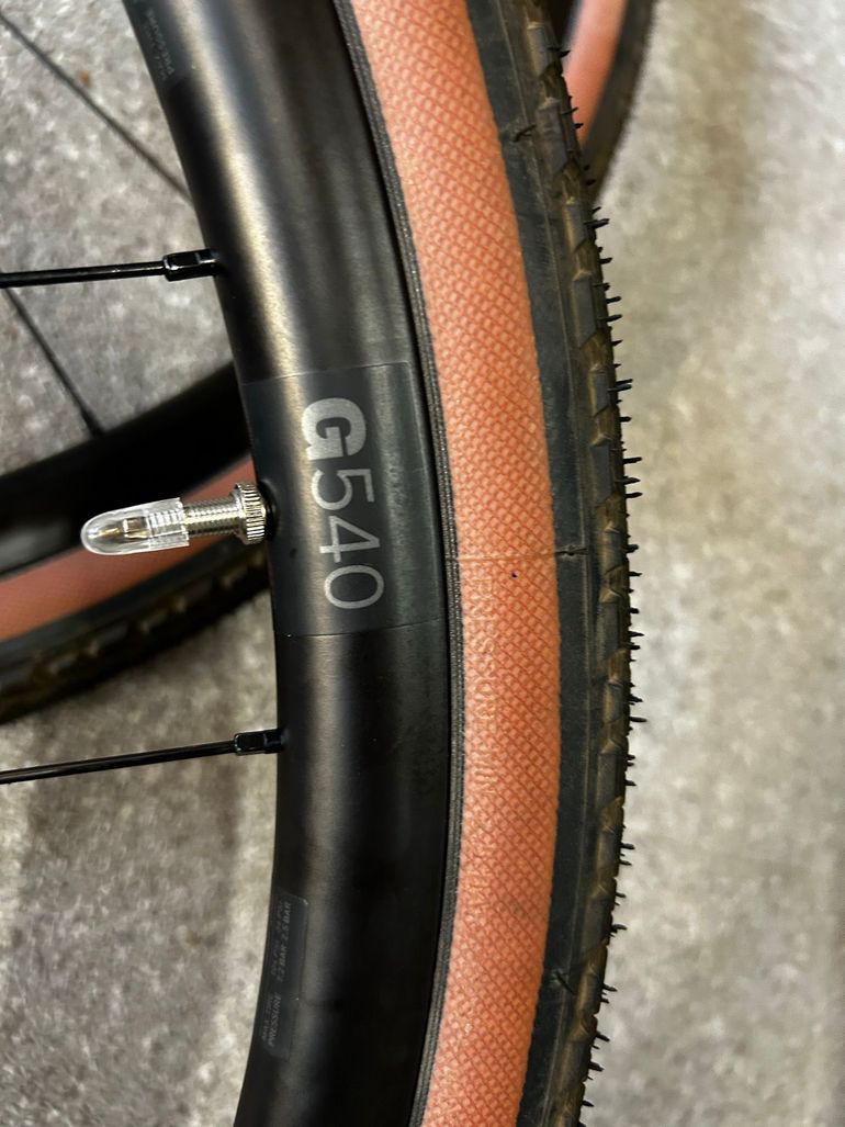 Used Dt Swiss G540 2026 bike — image 3 of 10