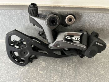 Used Shimano GRX RD-RX810 Shadow RD+ 11-speed GS bike — image 2 of 6