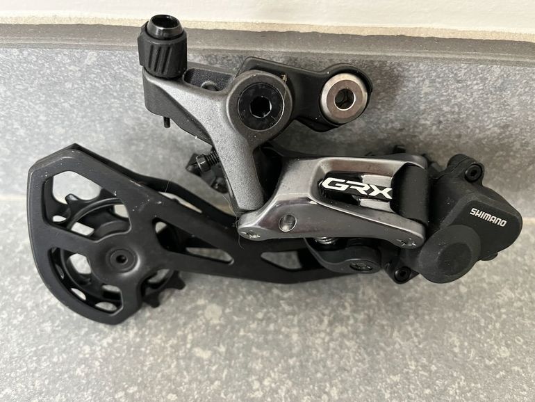 Used Shimano GRX RD-RX810 Shadow RD+ 11-speed GS bike — image 2 of 6