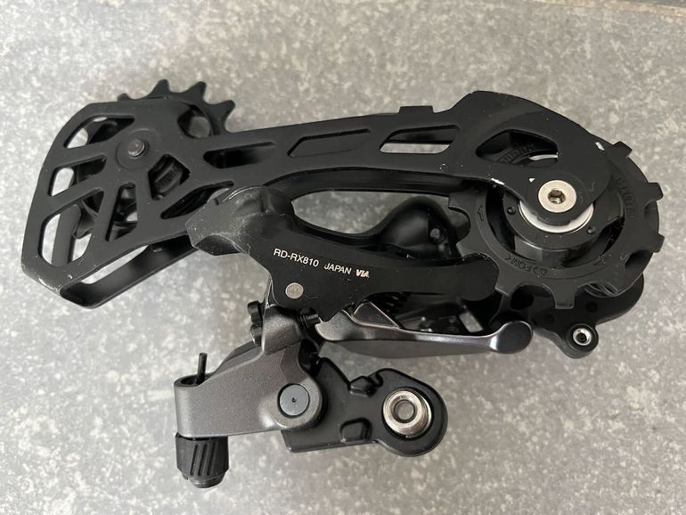 Used Shimano GRX RD-RX810 Shadow RD+ 11-speed GS bike — image 3 of 6