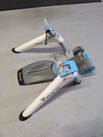 Used Tacx Flow Smart Trainer bike
