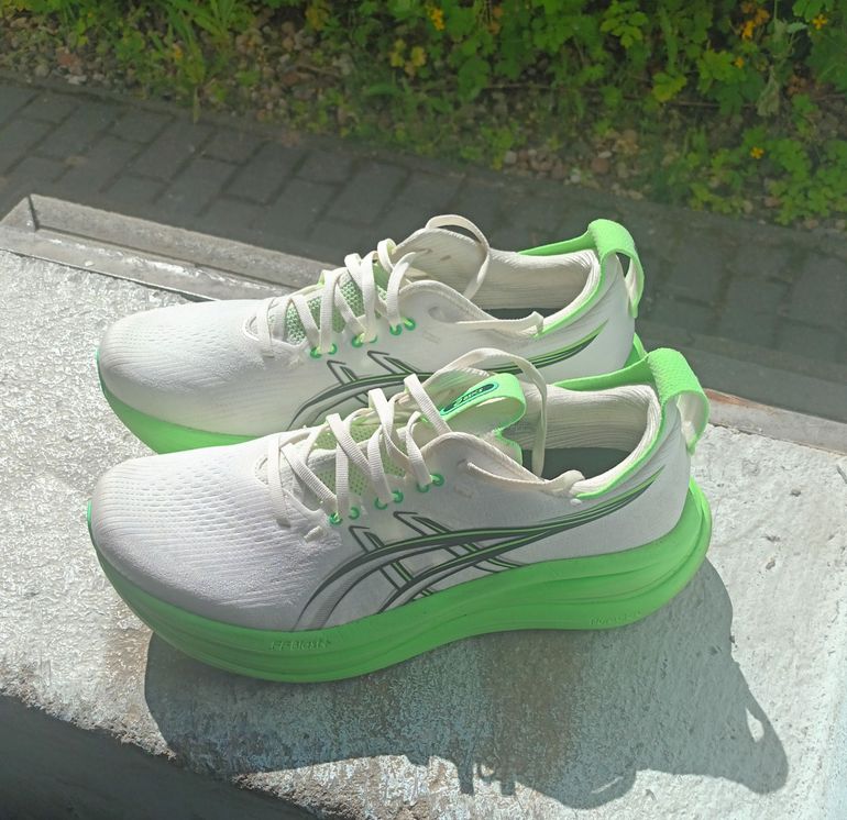 Used Asics Gel-Nimbus 28 2026 bike — image 1 of 5